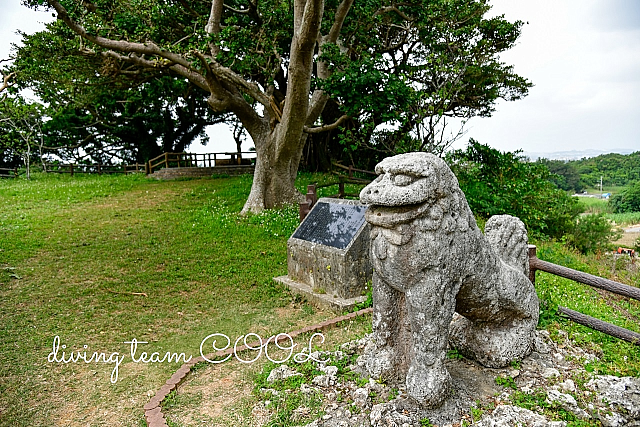 沖縄 富盛の石彫大獅子